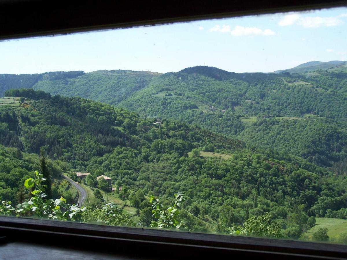 Gite De Chapeleche Les Chataigniers Gluiras Экстерьер фото